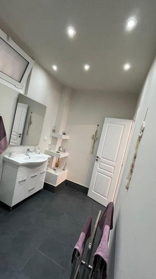 Seaview Apartments Anavyssos Dış mekan fotoğraf