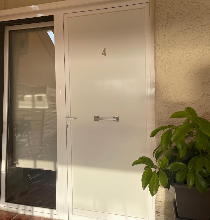 Seaview Apartments Anavyssos Dış mekan fotoğraf